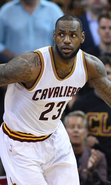 LeBron James earns AP Male Athlete of the Year honors